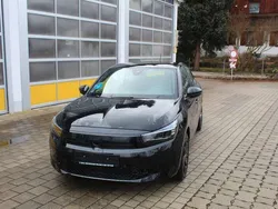 Lackierung schwarz perla nera/ Gebraucht 2024 Opel Corsa Kleinwagen | 18.100 € (Fairer Preis)