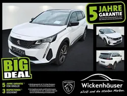 Lack weiss perlglänzend/metall Gebraucht 2023 Peugeot 5008 GT Van / Kleinbus | 32.990 € (Etwas zu teuer)