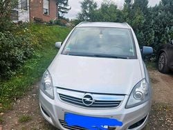 Silber Gebraucht 2012 Opel Zafira Eco Van / Kleinbus | 2.600 € (Guter Preis)