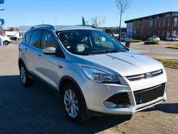 Silber Gebraucht 2016 Ford Kuga Titanium SUV | 12.500 € (Fairer Preis)