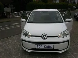 Weiß Gebraucht 2019 VW up! move up! Kleinwagen | 5.980 € (Etwas zu teuer)