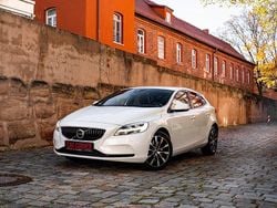Weiß Gebraucht 2018 Volvo V40 Linje Svart Kombi | 16.950 € (Guter Preis)