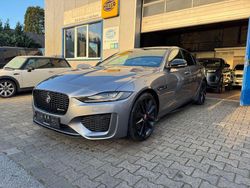 Grau Gebraucht 2022 Jaguar XE R-Dynamic Limousine | 25.899 € (Fairer Preis)