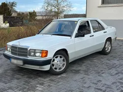 Weiß Gebraucht 1990 Mercedes 190 Limousine | 3.999 €