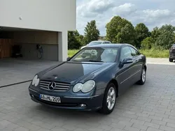 Blau Gebraucht 2003 Mercedes CLK200 Coupé | 4.500 €