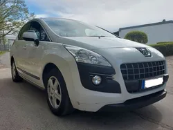 Weiß Gebraucht 2010 Peugeot 3008 Business-Line SUV | 4.200 € (Fairer Preis)
