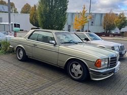Grün Gebraucht 1979 Mercedes 240 Coupé | 8.249 €