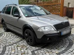 Andere außenfarben Gebraucht 2008 Skoda Octavia Scout Scout 4x4 Kombi | 5.500 €