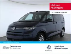 Blau Gebraucht 2024 VW Multivan Life Van / Kleinbus | 52.210 € (Guter Preis)
