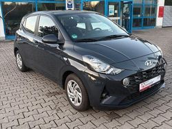 Grau Gebraucht 2022 Hyundai i10 Select Kleinwagen | 12.984 € (Fairer Preis)