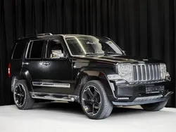 Schwarz Gebraucht 2011 Jeep Cherokee Limited SUV | 7.900 € (Etwas zu teuer)