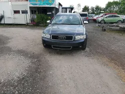 Grau Gebraucht 2002 Audi A4 Kombi | 2.050 € (Guter Preis)
