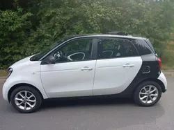 Weiß Gebraucht 2018 Smart ForFour Passion Kleinwagen | 8.200 € (Fairer Preis)