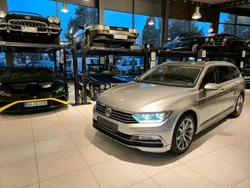 Silber Gebraucht 2017 VW Passat R-line Limousine | 13.650 € (Superpreis)