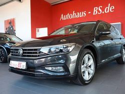 Grau Gebraucht 2022 VW Passat Kombi | 27.850 € (Guter Preis)