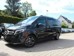 Graphitgrau dunkel Gebraucht 2021 Mercedes V300 AMG Van / Kleinbus | 66.990 € (Etwas zu teuer)
