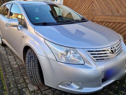 Grau Gebraucht 2011 Toyota Avensis Kombi | 5.900 € (Fairer Preis)