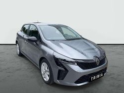 Dolomitgrau metallic Gebraucht 2025 Renault Clio V Evolution Kleinwagen | 15.358 € (Guter Preis)