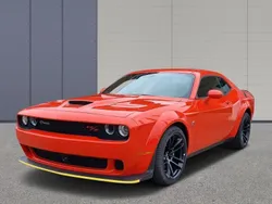 Orange Neu 2025 Dodge Challenger Coupé | 69.990 € (Etwas zu teuer)