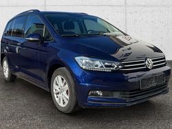 Blau Gebraucht 2019 VW Touran Comfortline Van / Kleinbus | 24.500 € (Teuer)
