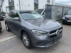 Grau Gebraucht 2021 Mercedes GLA200 Edition 1 SUV | 24.999 € (Guter Preis)