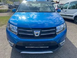 Blau Gebraucht 2015 Dacia Sandero Prestige Kleinwagen | 6.990 € (Fairer Preis)
