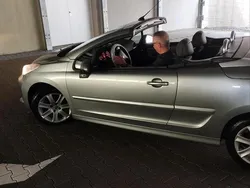 Grün Gebraucht 2009 Peugeot 207 CC Roland Garros Cabrio | 2.800 € (Superpreis)