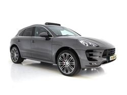 Grau Gebraucht 2014 Porsche Macan Turbo SUV | 25.445 € (Teuer)