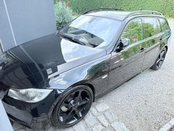 Schwarz Gebraucht 2006 BMW 320 M Sport Kombi | 5.900 €