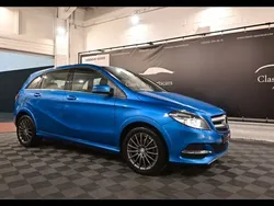Blau Gebraucht 2015 Mercedes B250e Van / Kleinbus | 10.950 €
