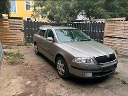 Gelb Gebraucht 2007 Skoda Octavia Elegance Kombi | 2.500 € (Guter Preis)