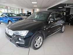 Black sapphire metallic Gebraucht 2015 BMW X4 SUV | 25.895 €