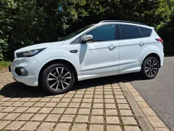 Weiß Gebraucht 2019 Ford Kuga ST-Line SUV | 16.400 € (Fairer Preis)