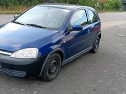 Blau Gebraucht 2006 Opel Corsa Kleinwagen | 1.000 € (Guter Preis)