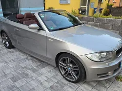 Grau Gebraucht 2009 BMW 123 Cabriolet Performance Cabrio | 9.999 € (Fairer Preis)