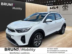 Weiß Gebraucht 2024 Kia Stonic Vision SUV | 19.990 € (Guter Preis)