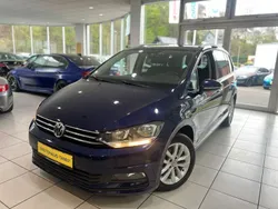 Blau Gebraucht 2019 VW Touran Comfortline Van / Kleinbus | 17.990 € (Fairer Preis)