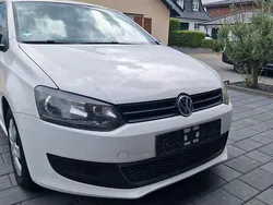 Weiß Gebraucht 2010 VW Polo Trendline Kleinwagen | 3.600 € (Fairer Preis)