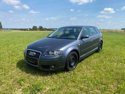 Grau Gebraucht 2006 Audi A3 Sportback Ambition Kleinwagen | 4.399 € (Etwas zu teuer)