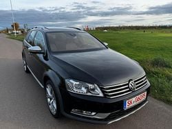 Schwarz Gebraucht 2013 VW Passat Alltrack Kombi | 10.699 € (Superpreis)