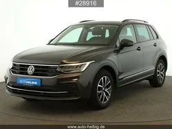 Uranograu Gebraucht 2022 VW Tiguan Life SUV | 25.690 € (Superpreis)