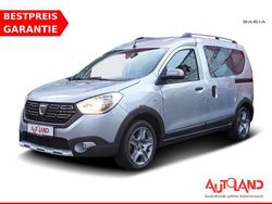 Grau Gebraucht 2019 Dacia Dokker Stepway Van / Kleinbus | 18.990 € (Teuer)