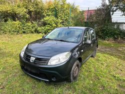Schwarz Gebraucht 2009 Dacia Sandero Limousine | 750 €