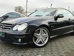 Schwarz metallic Gebraucht 2008 Mercedes CLK63 AMG AMG Coupé | 37.998 €