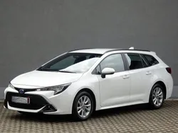 Super white 2 (metallic) Gebraucht 2023 Toyota Corolla Business Edition Kombi | 25.980 € (Guter Preis)