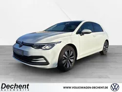 Weiß Gebraucht 2024 VW Golf VIII Move Limousine | 24.550 € (Guter Preis)