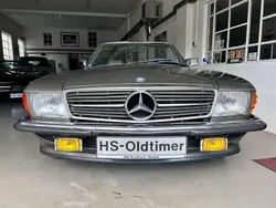 172 anthrazitgrau Gebraucht 1986 Mercedes 560 Cabrio | 47.500 €
