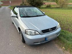 Grau Gebraucht 2002 Opel Astra Cabriolet Cabrio | 990 € (Fairer Preis)