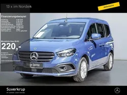 Blau Gebraucht 2023 Mercedes T180 Style Van / Kleinbus | 27.290 € (Fairer Preis)