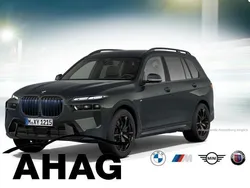 Schwarz Neu 2025 BMW X7 M Sport SUV | 128.440 € (Teuer)